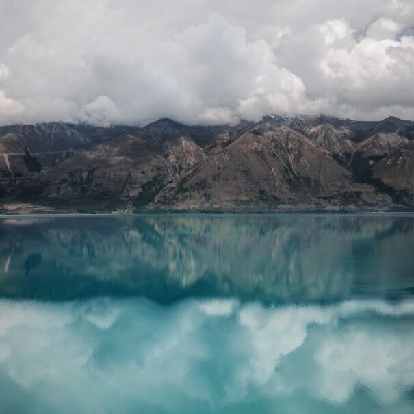 Manufacturing: Ensure safety & operations tracking